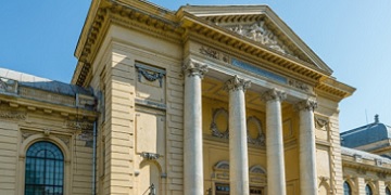 L’Université de Médecine et de Pharmacie Bucuresti (français, anglais)